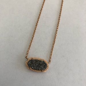 Kendra Scott necklace